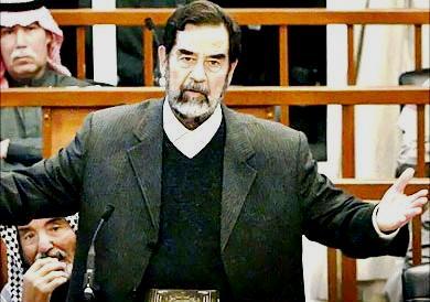 محاكمة الرئيس العراقي السابق صدام حسين وسبعة من أعوانة