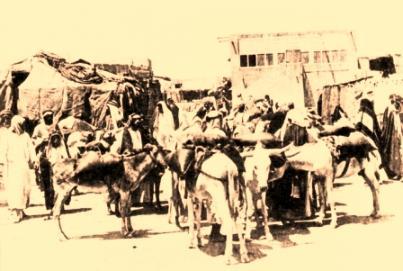 حمالو المياء في مدينة الكويت القديمة عام 1916م
