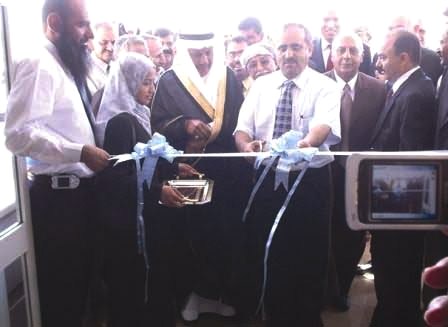 محافظ محافظة عدن يفتح عددا من المشاريع الاستثمارية