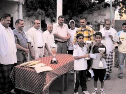 محافظ محافظة عدن يكرم ابطال التنس الآرضي