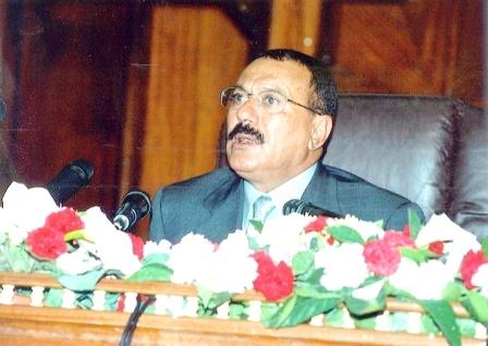  فخامة رئيس الجمهورية الاخ علي عبداللة صالح يلقي كلمة أمام أجهزة لآمن لمكافحة الجريمة