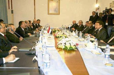 إجتماع بين الجانبين اليمني والباكستاني