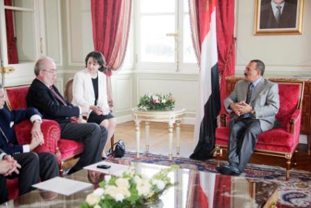 .. ولدى استقباله مدير عام شركة توتال