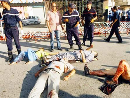 قتلى وجرحى على قارعة الطريق ضحايا الجرائم الانتحارية الإرهابية