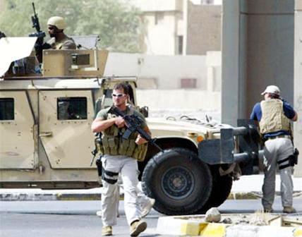 جنود من شركة أمن امريكية مقاولة في العراق