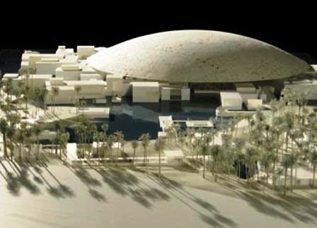 مجسم مصغر للتصميم الذي وضعه جان نوفيل لمتحف لوفر أبو ظبي