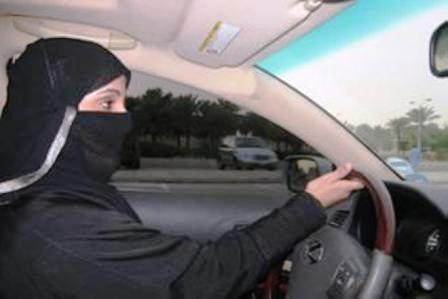 المرأة السعودية وقيادة السيارات