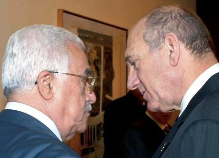 عباس وأولمرت في اجتماعتهما امس في القدس