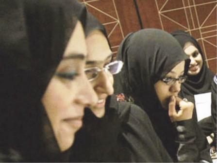 المرأة الاماراتية تجني المزيد من المكاسب