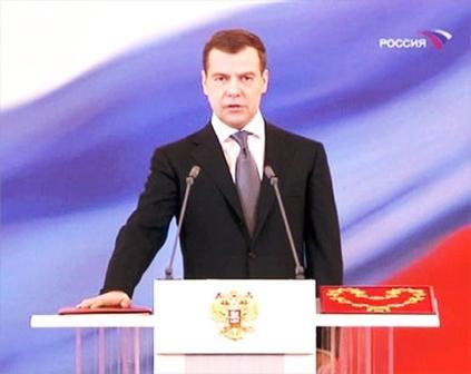 ميدفيديف رئيسا جديدا للاتحاد الروسي