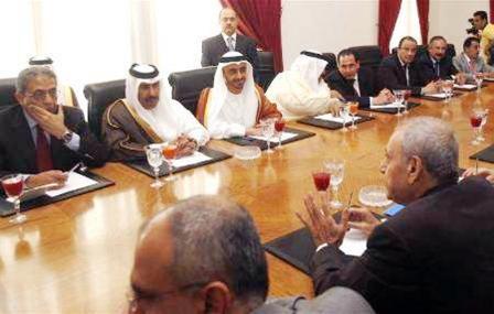 وفد الوساطة العربية يلتقي رئيس البرلمان اللبناني