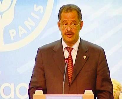 مجور يلقي كلمة اليمن