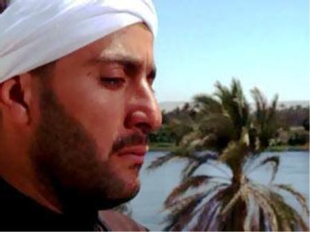 احمد السقا فى مشهد من فيلم الجزيرة