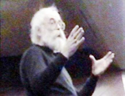 صورة كارادزيتش التي عرضت في المؤتمر الصحفي أمس