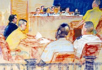 سائق بن لادن في جلسة المحكمة التي يمنع فيها التصوير الفوتوغرافي حسب التشريع الأمريكي ولكن يسمح الرسم الزيتي فقط