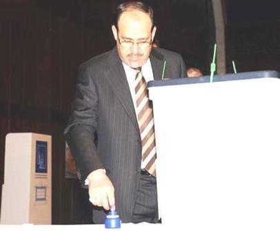 المالكي يدلي بصوته في الانتخابات الأخيرة