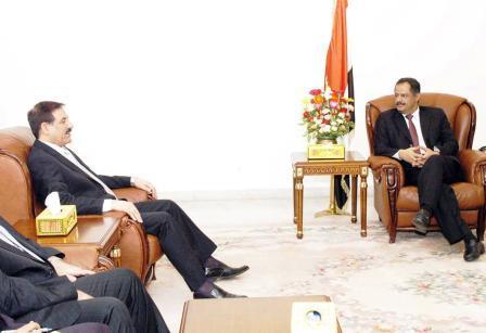 رئيس الوزراء يستقبل الدكتور عبد ذياب العجيلي أمس