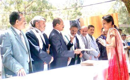 خلال تكريم العاملين في محافظة إب