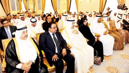 رئيس الوزراء البحريني يلتقي رئيس وأعضاء اتحاد الصحافة الخليجية في المنامة