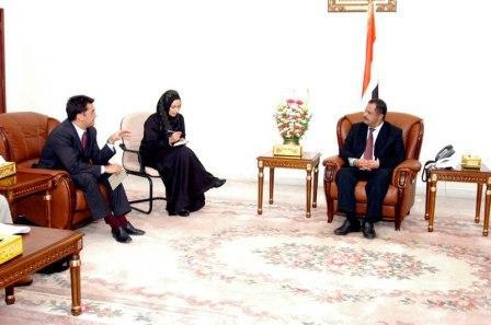 أثناء لقاء رئيس الوزراء القائم بأعمال مكتب بعثة المفوضية الأوروبية أمس