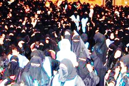 نساء كويتيات في تجمع انتخابي