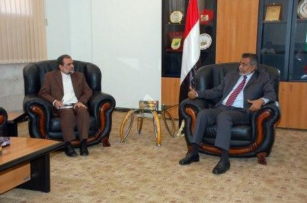 الشدادي خلال لقائه السفير الإيراني بصنعاء أمس