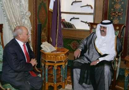 أمير قطر يستقبل الدكتور الإرياني