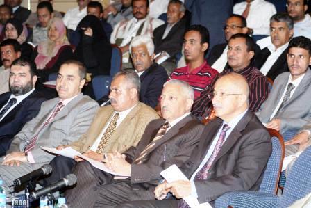 وزير المياه خلال تدشين البرنامج الوطني لاسترجاع وتدوير المواد المستقبلية للاوزون