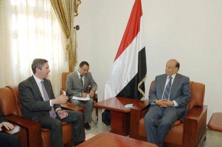 نائب الرئيس لدى استقباله نائب رئيس مجموعة توتال أمس