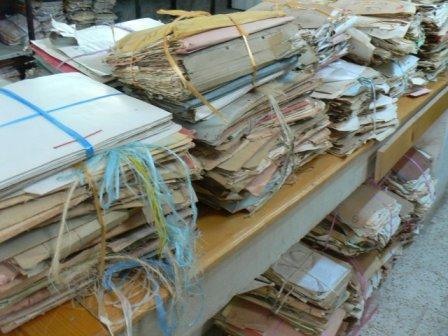 من وثائق العاملين في المصانع المخصخصة