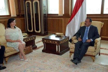 .. ويستقبل وفد جمعية السلام الدولية برئاسة مارجيتا