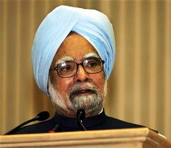 رئيس الوزراء الهندي مانموهان سينغ خلال مؤتمر في نيودلهي يوم 18 أغسطس
