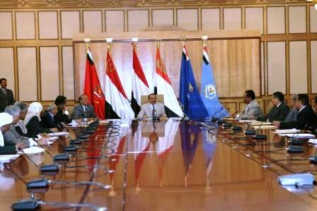 رئيس الجمهورية لدى ترؤسه أمس الاجتماع الدوري للجنة العامة للمؤتمر الشعبي العام