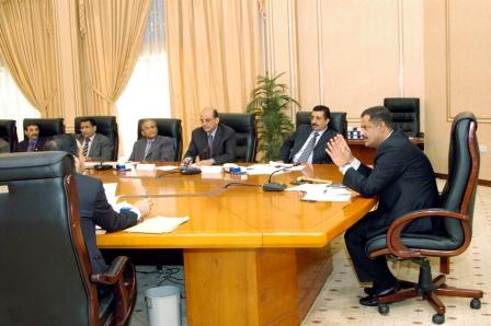 د . مجور يترأس اجتماع لجنة تسويق النفط أمس