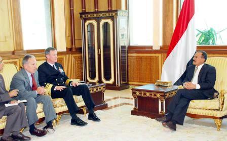 الرئيس يستقبل قائد العمليات الخاصة المشتركة بالولايات المتحدة الأمريكية الأدميرال وليام مكرافن