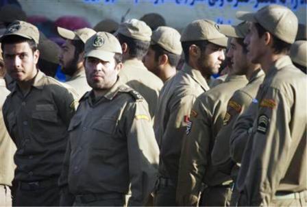 أعضاء في الحرس الثوري الإيراني في طهران يوم 20 أكتوبر