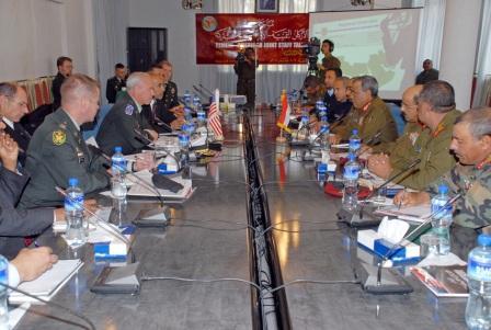 من جلسة المباحثات العسكرية اليمنية - الأمريكية أمس