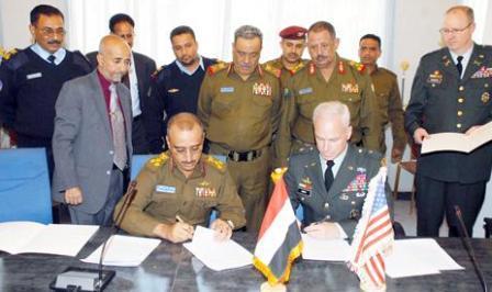التوقيع على اتفاقية تعاون وتبادل للخبرات والتدريب والتأهيل في المجال العسكري والأمني بين جيشي البلدين الصديقين .