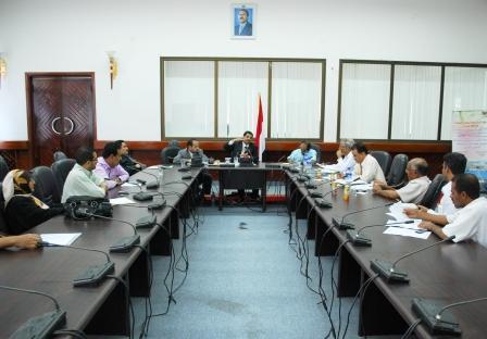 اجتماع الهيئة الإدارية لمحلي عدن برئاسة شائف أمس