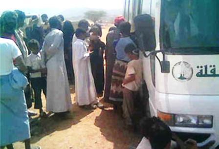 عيادات متنقلة تجوب مخيمات النازحين في صعدة