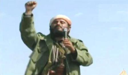 محمد الكلوي أحد قادة القاعدة الذي ظهر على قناة «الجزيرة» مهددا