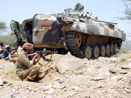 الجيش يتصدى للمتمردين الحوثيين ويكبدهم خسائر كبيرة