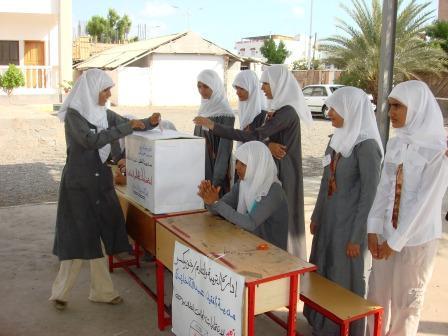 اثناء العملية الانتخابية للمجلس الطلابي في المدرسة