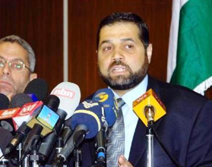 حمدان في المؤتمر الصحفي أمس