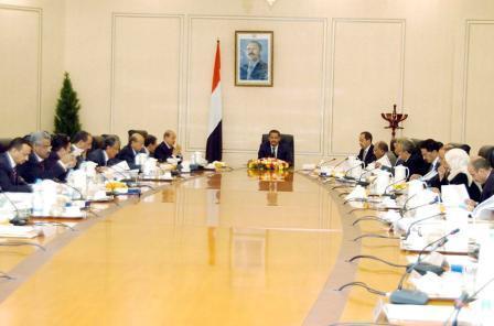 مجلس الوزراء لدى اجتماعه أمس