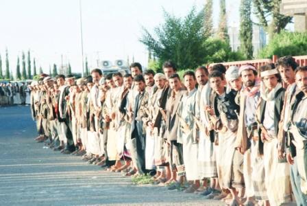 الآلاف من القوات الشعبية من مختلف المحافظات لبت نداء الواجب