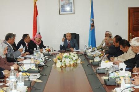 نائب الرئيس لدى ترؤسه الاجتماع أمس