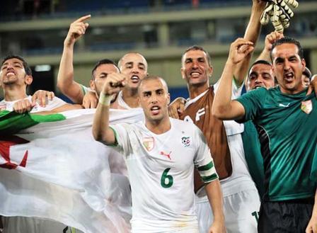 لاعبو الجزائر