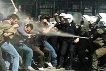 الأمن الايراني يفرق احدى مظاهرات الاصلاحيين