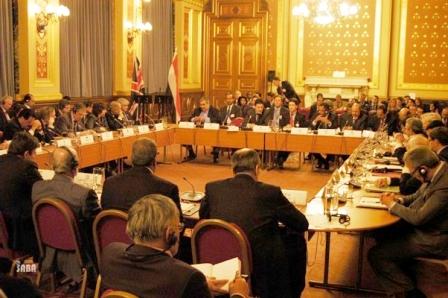 صورة عامة للمشاركين في اجتماع لندن / ارشيف